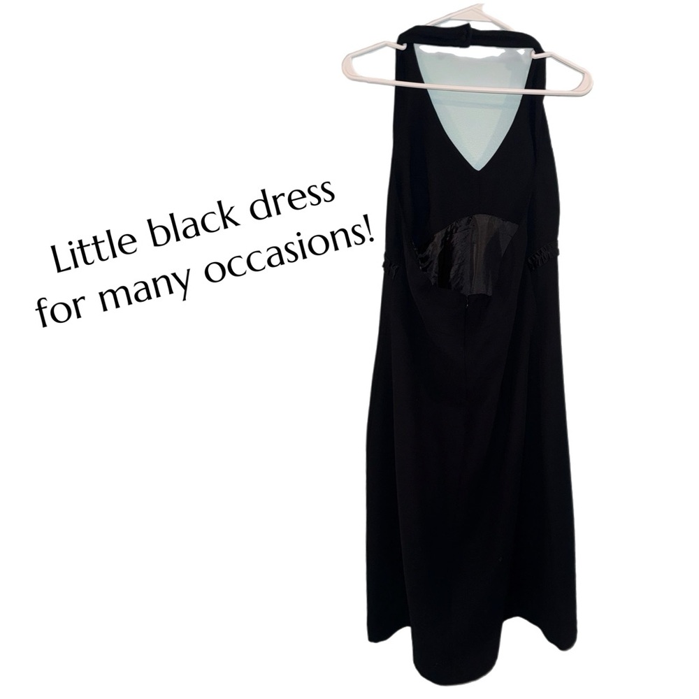 Amanda Smith halter dress 🔥
